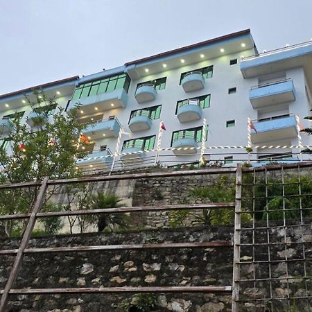 Bojinee Nagarkot Resort Eksteriør billede