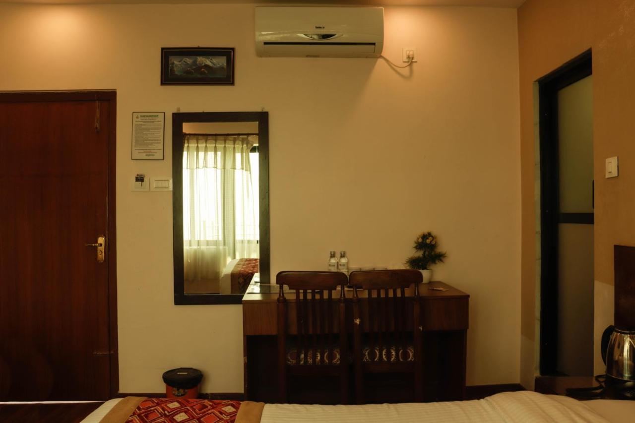 Bojinee Nagarkot Resort Eksteriør billede