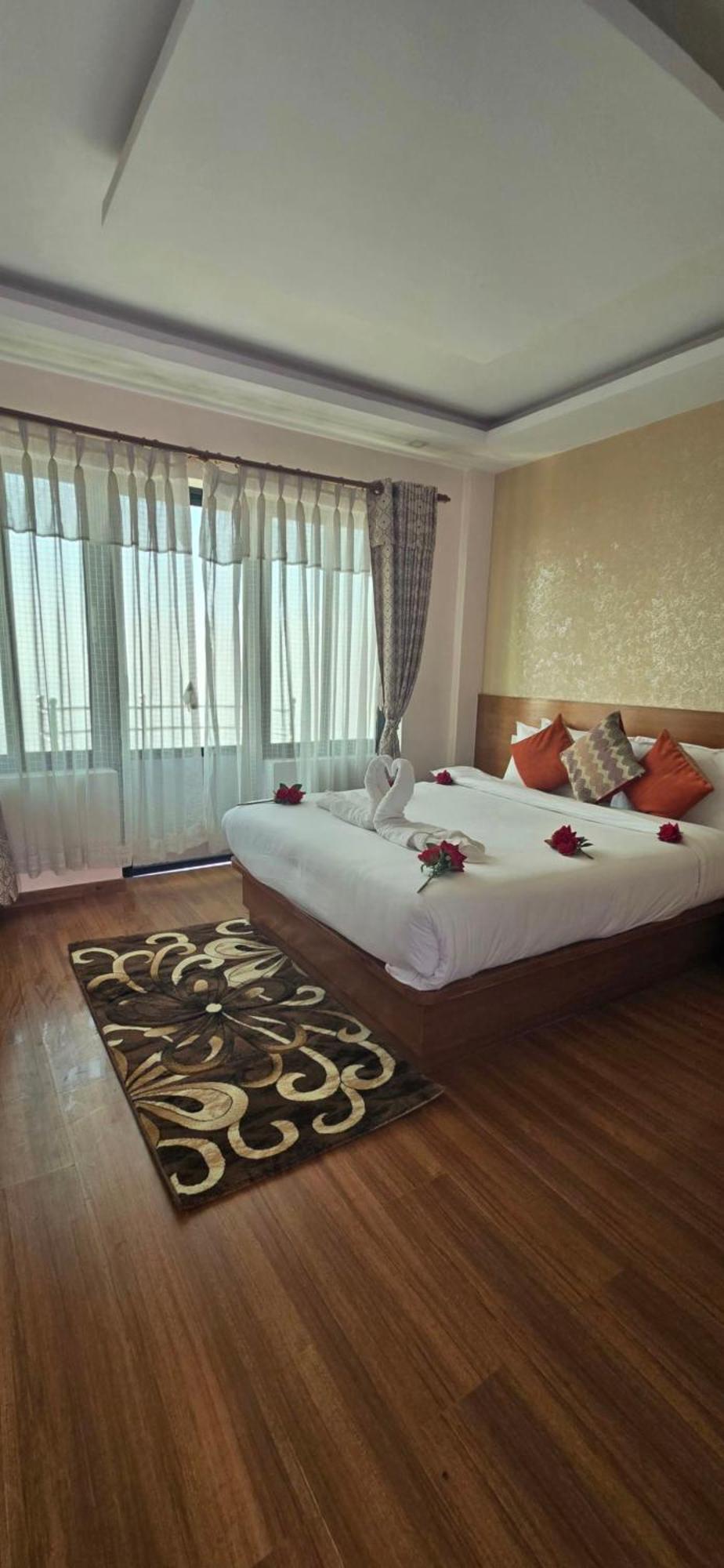Bojinee Nagarkot Resort Eksteriør billede