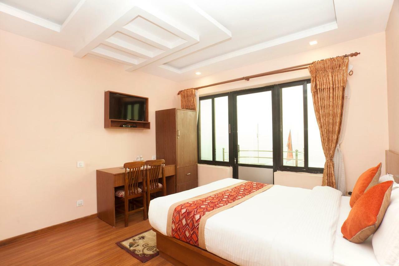 Bojinee Nagarkot Resort Eksteriør billede